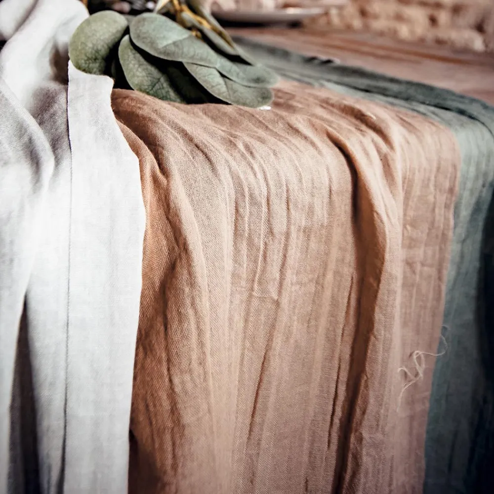 Hot Arty Fêtes Factory 1 Hazelnut Muslin Table Runner