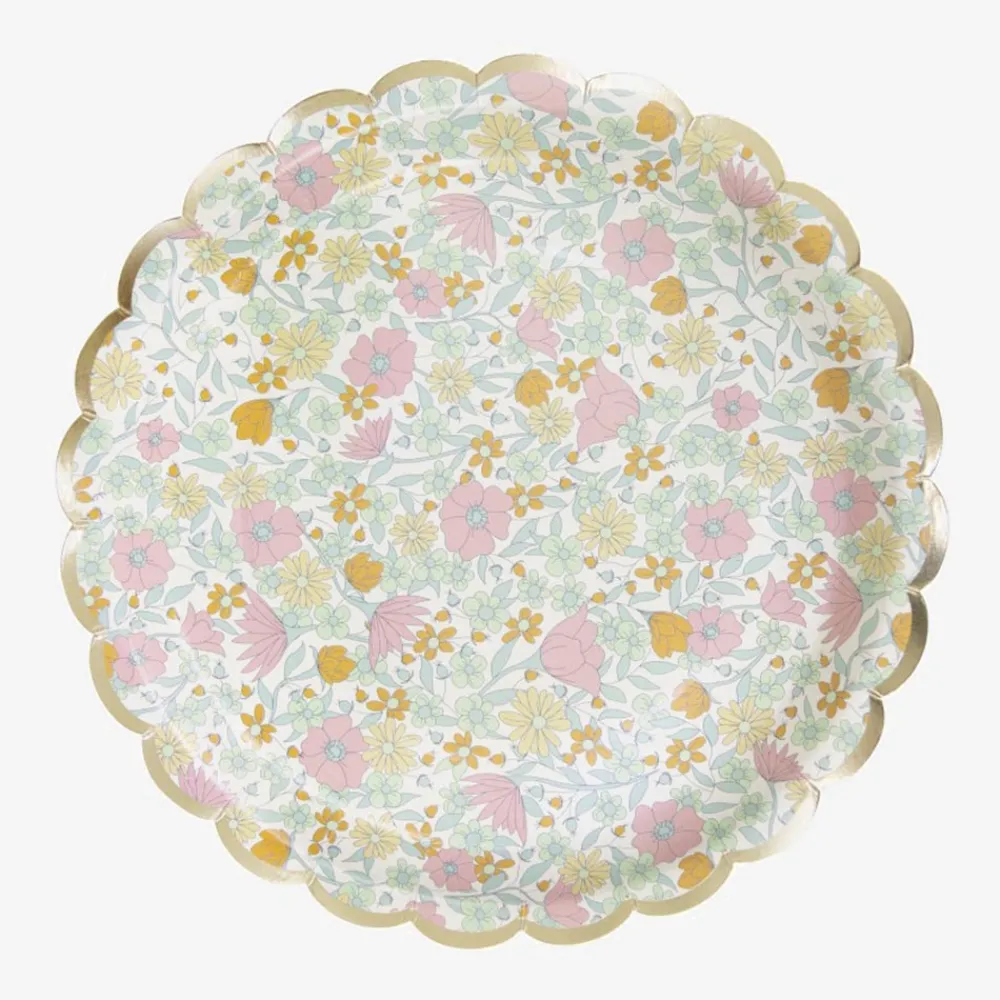Outlet Party Pro 8 Liberty Scalloped Plates