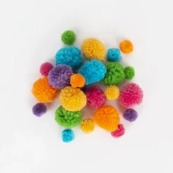 New Graine Créative 24 Multicolored Woolly Pompoms