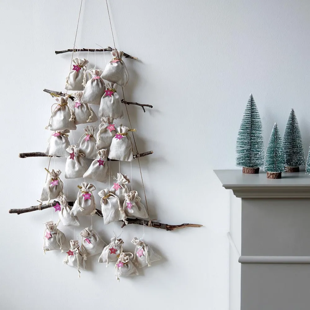 Sale Rico Design Advent Calendar - 24 Neon Pink Star Gift Tags