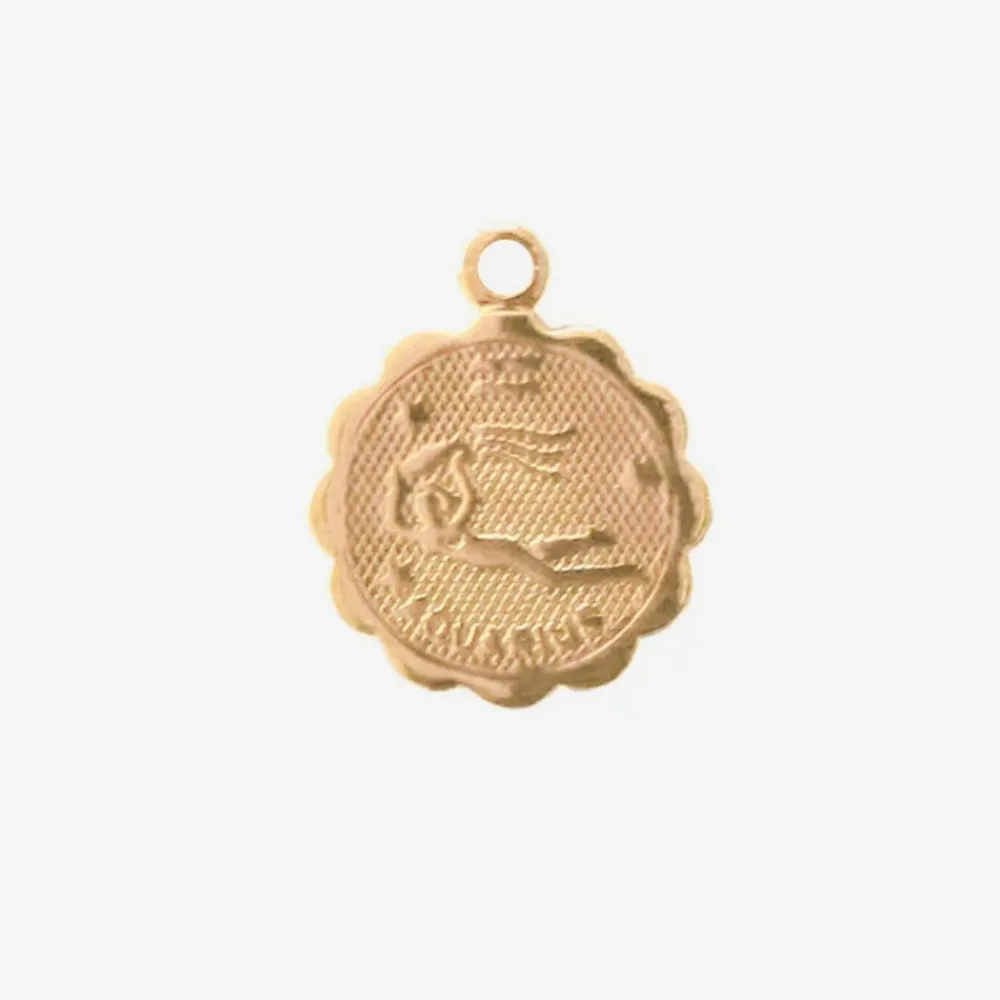 Hot La petite épicerie Astrological Sign Medal: Aquarius