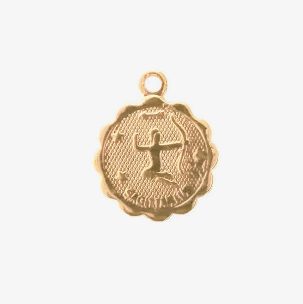 Hot La petite épicerie Astrological Sign Medal: Sagittarius