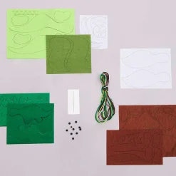 Store Rico Design Buildable Felt Hand Puppet: Dinosaur