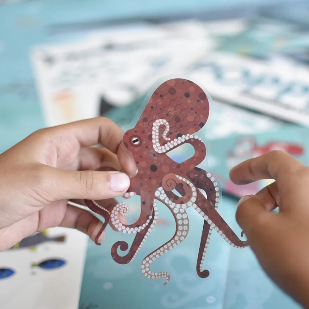 Fashion Poppik Educational Poster + 59 Stickers: Oceans