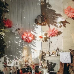 Cheap Arty Fêtes Factory Garland Of Pink Flowers