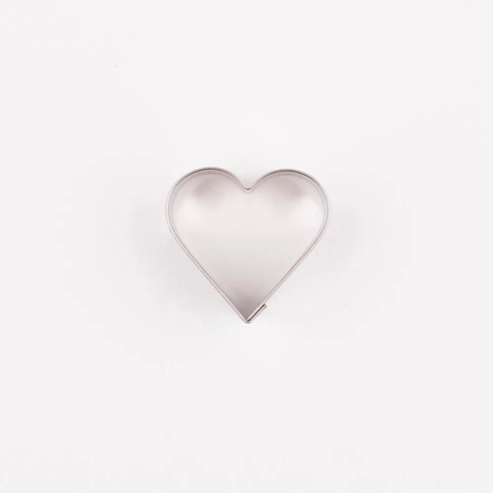 Fashion Stadter Heart Cookie Cutter