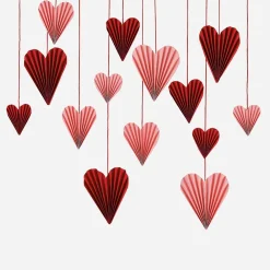 New Ginger Ray Pink And Red Hanging Paper Hearts (16)